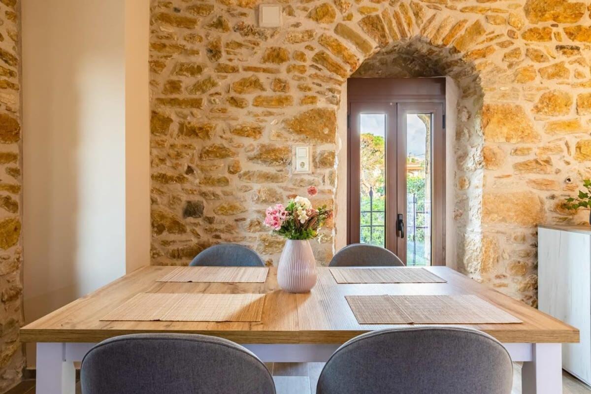 Mantineia Stone Villa-An Ethereal Getaway Megali Mantineia المظهر الخارجي الصورة
